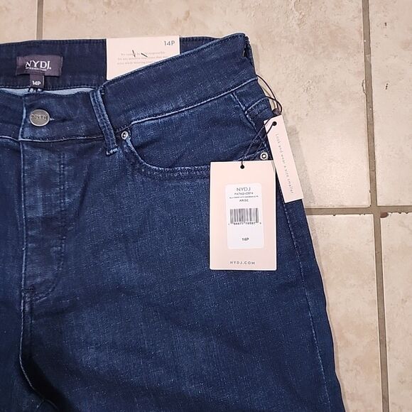 NYDJ Ella 14P Women's Denim Shorts With Lift X Tuck Technology - Picture 5 of 12